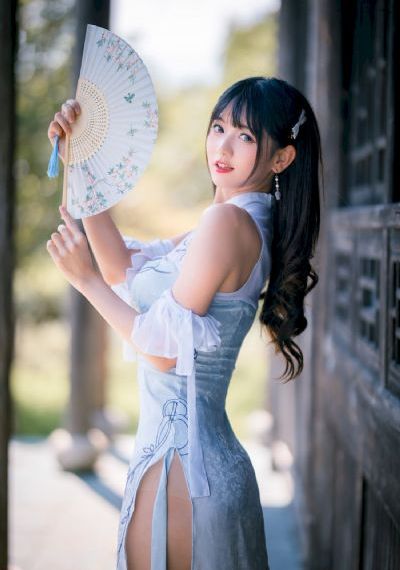 美女把小内内脱了露出记视频_在线观看电视剧