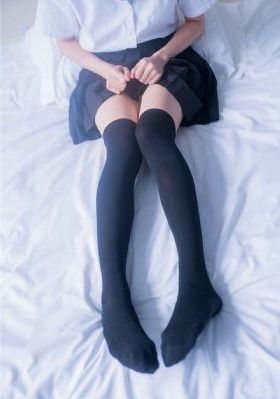 冷美高跟鞋踩vk_超清手机免费观看完整