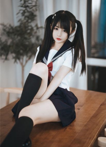 丰满大胸巨乳美女裸体图片_高清免费HD高清完整电影