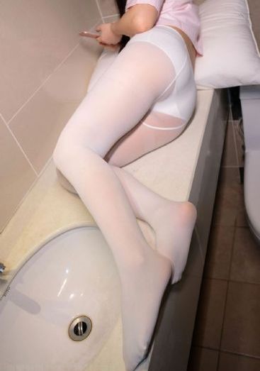 沈清秋屁股扒开臀缝调教_HD超清免费观看