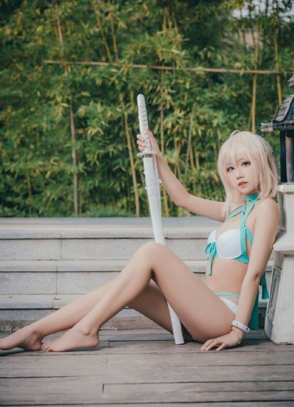 美女黄网站免费的高清_BD英语电影完整版在线观看