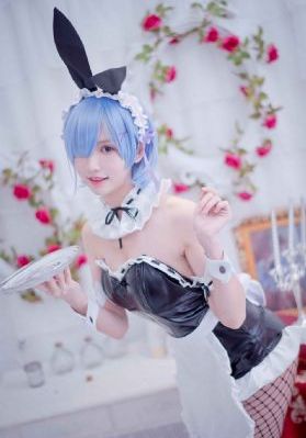 骚片av蜜桃精品一区_超清手机免费观看完整